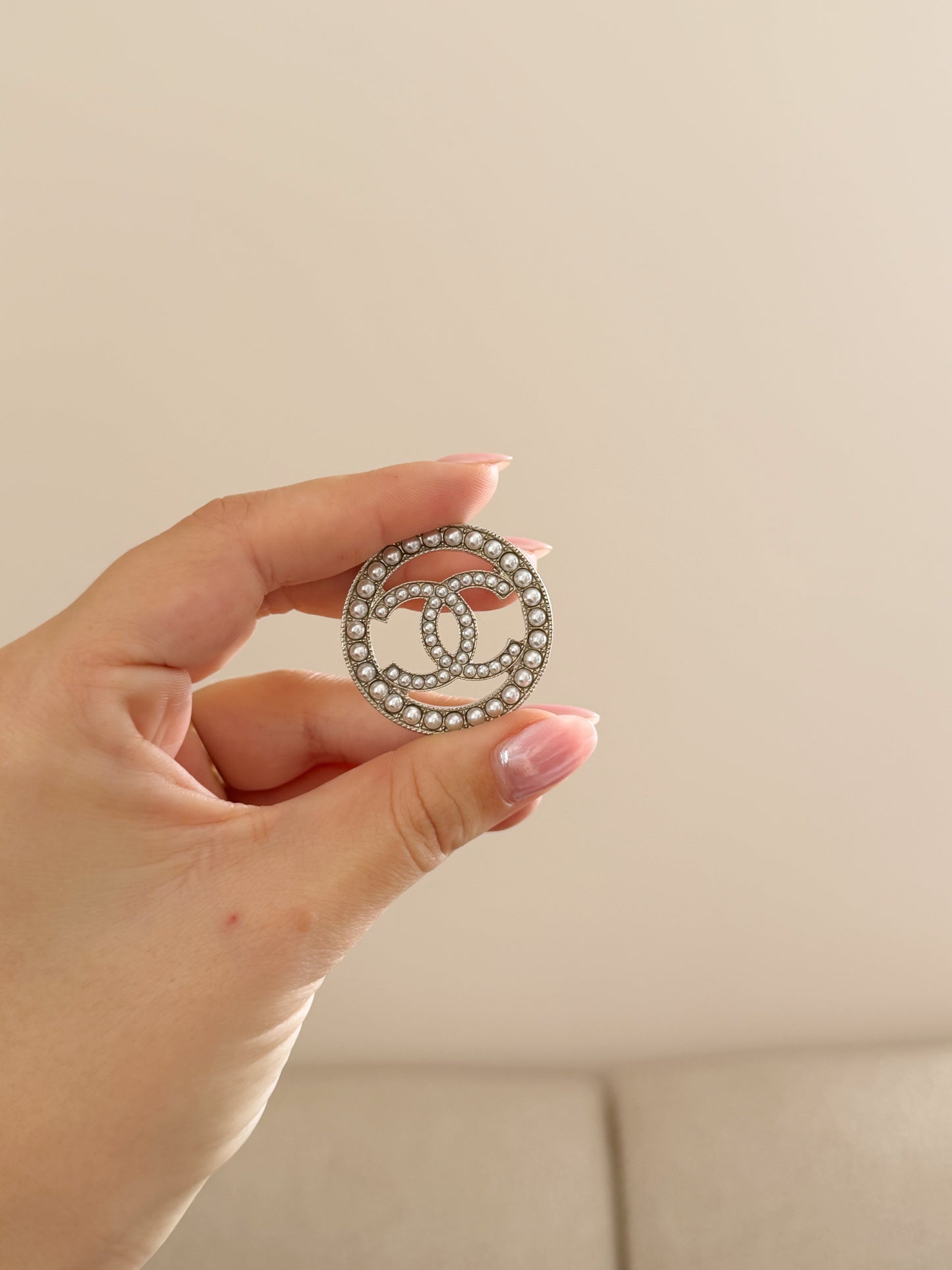 Channel brooch