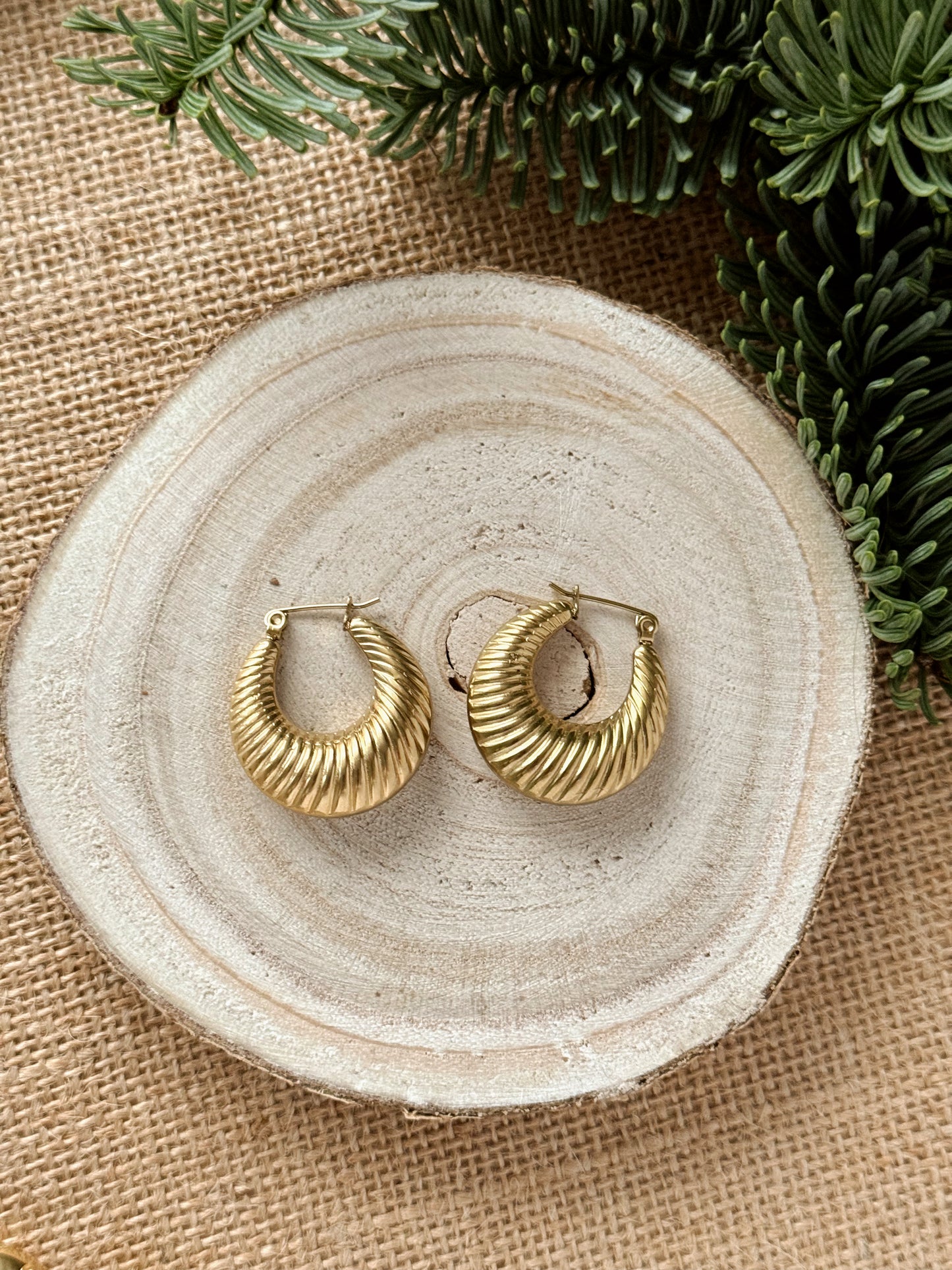 Vintage hoops earrings