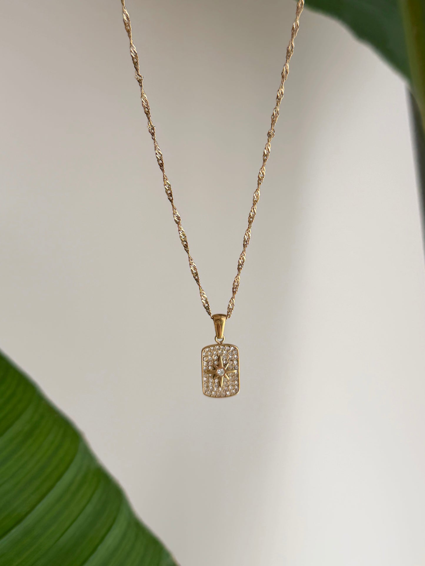 Polar star necklace