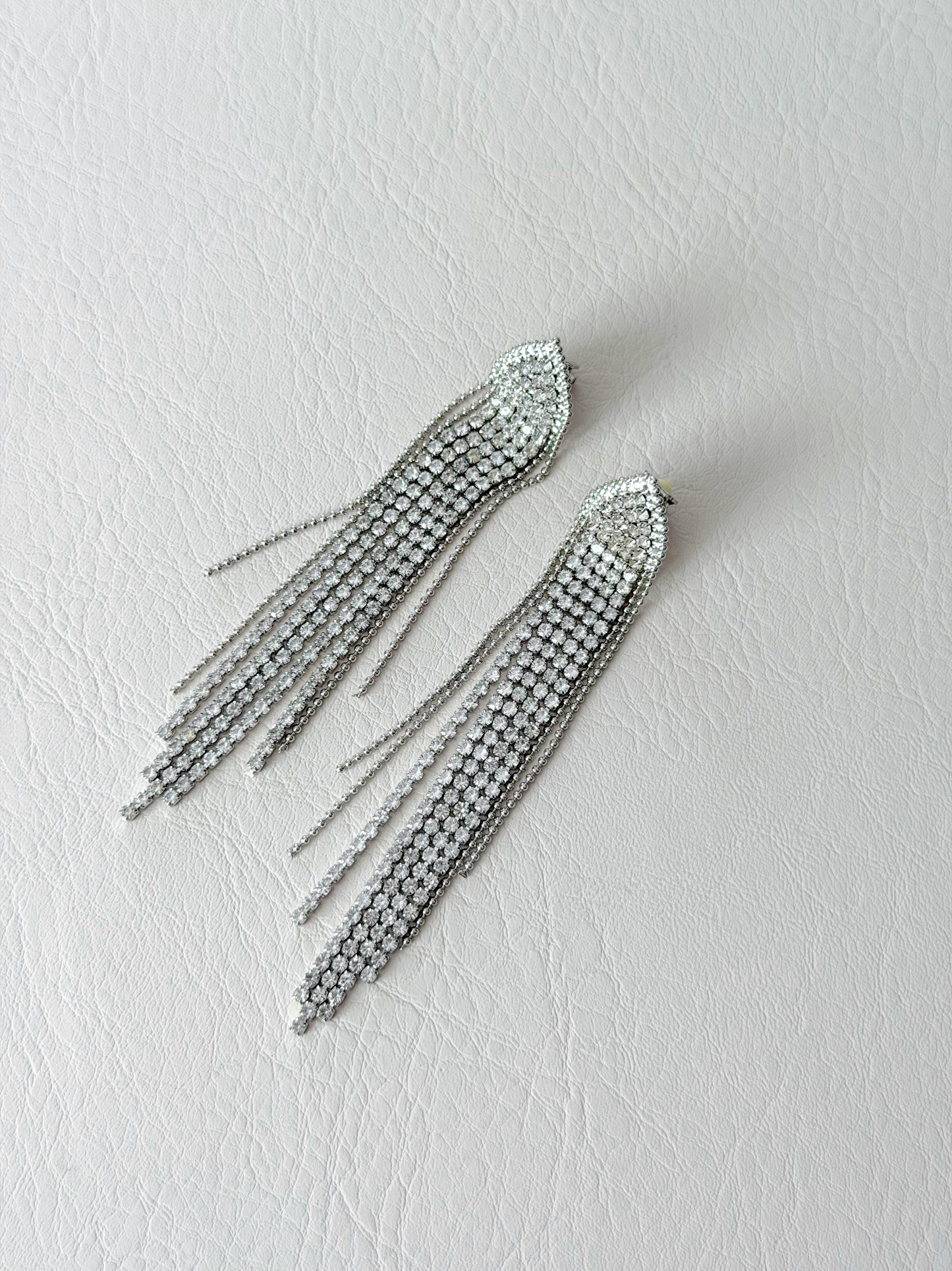 Clip on earrings (no piercing)