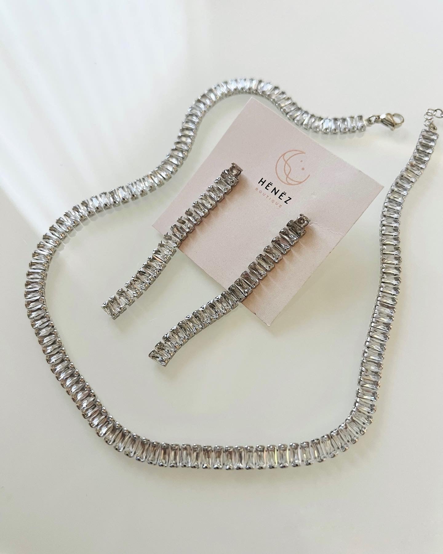 Tennis necklace and earrings set