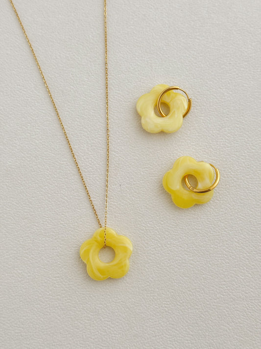 Colorful flower earrings and necklace (yellow)