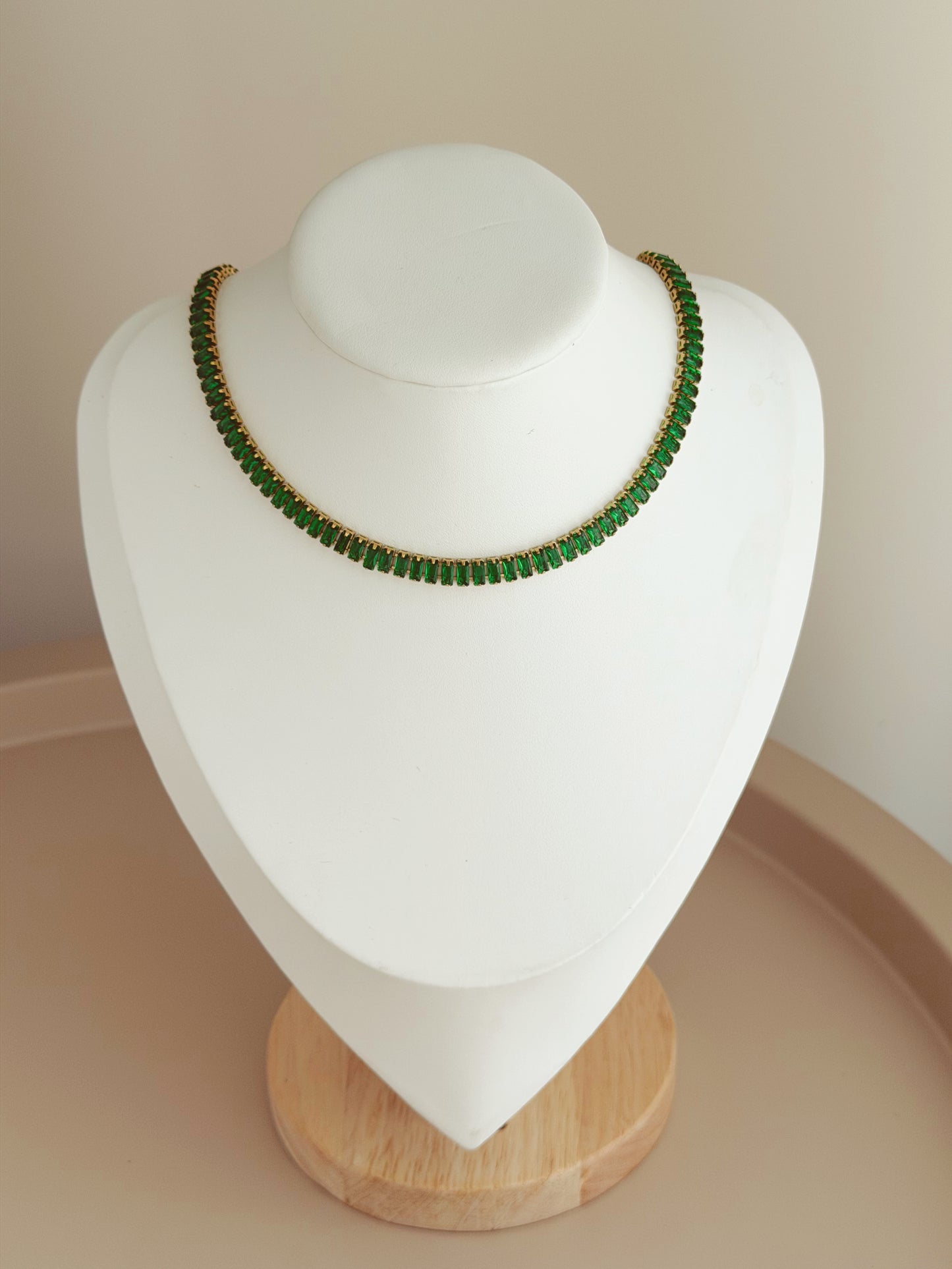 Green and gold tennis necklace