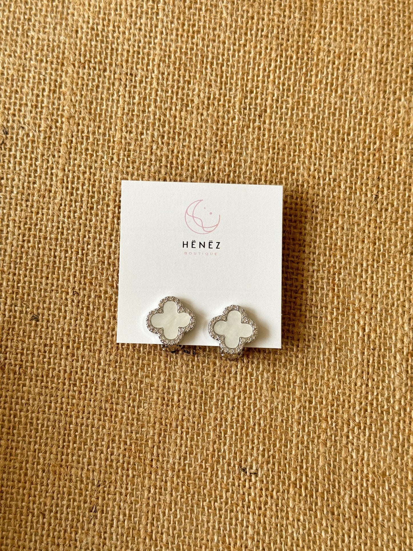 White Van cleef Clip on earrings (no piercing)