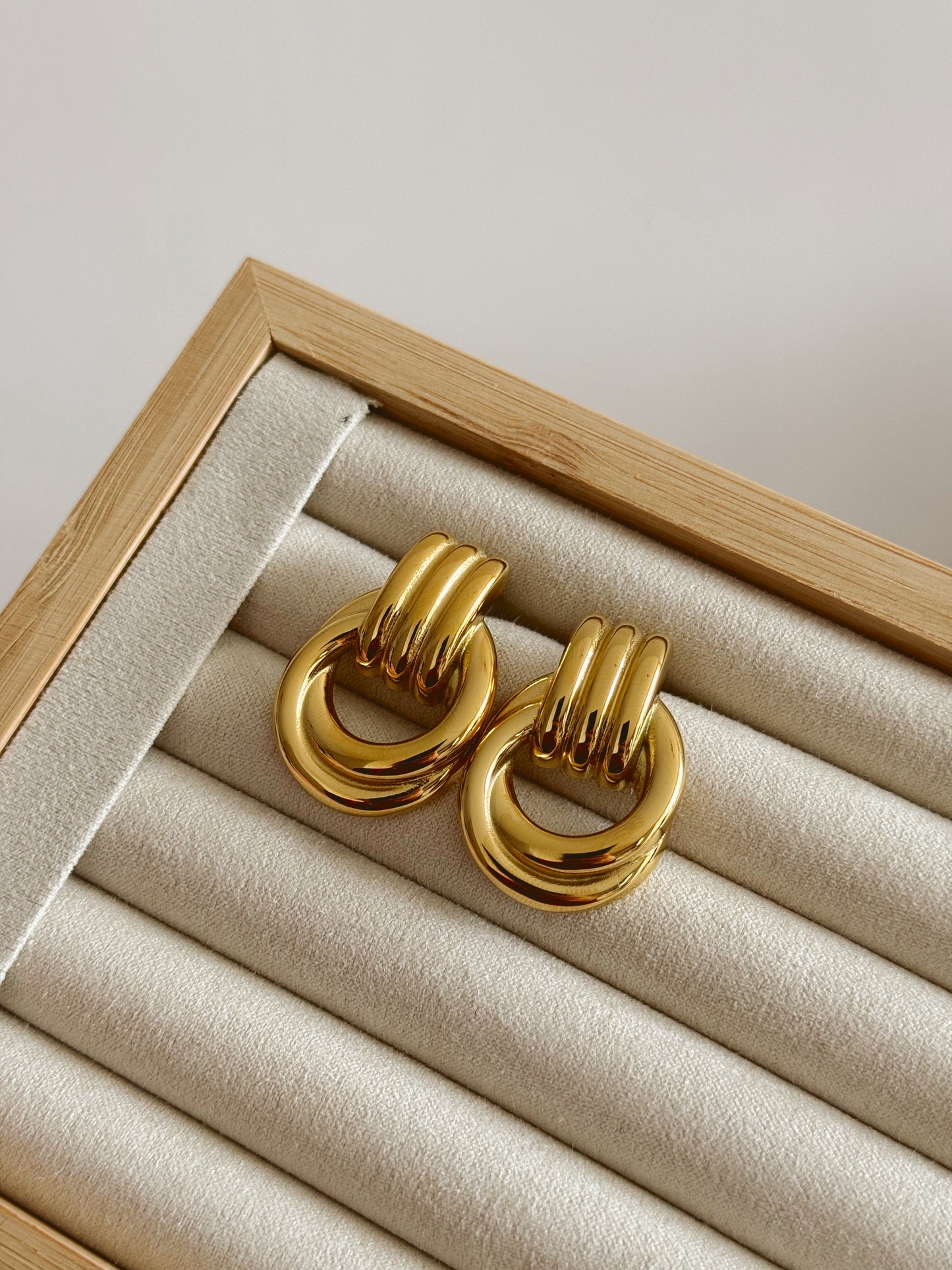 Statement loop earrings