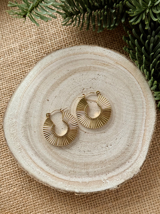 Flat sunny hoops earrings