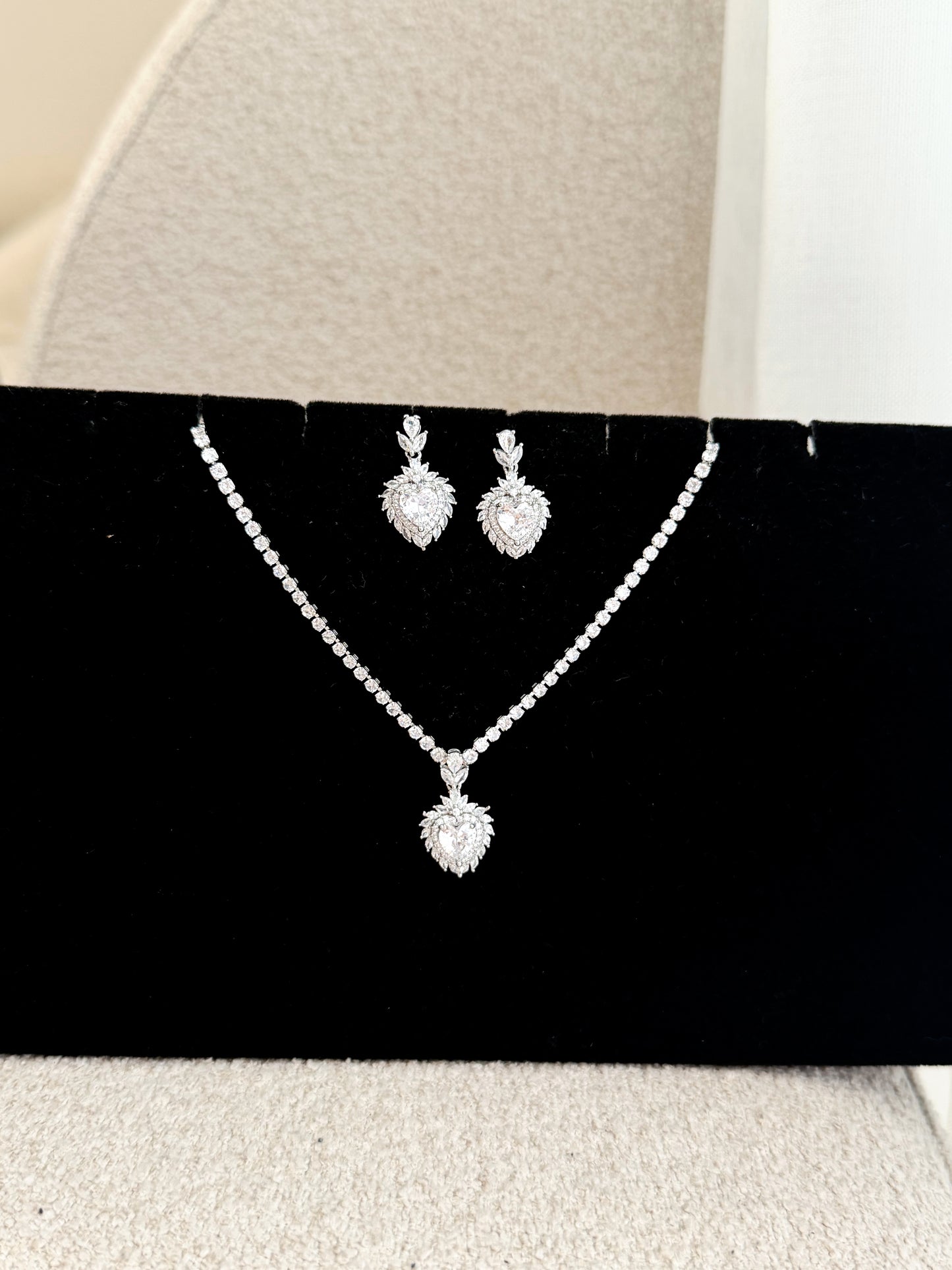 Silver heart sparking tennis set