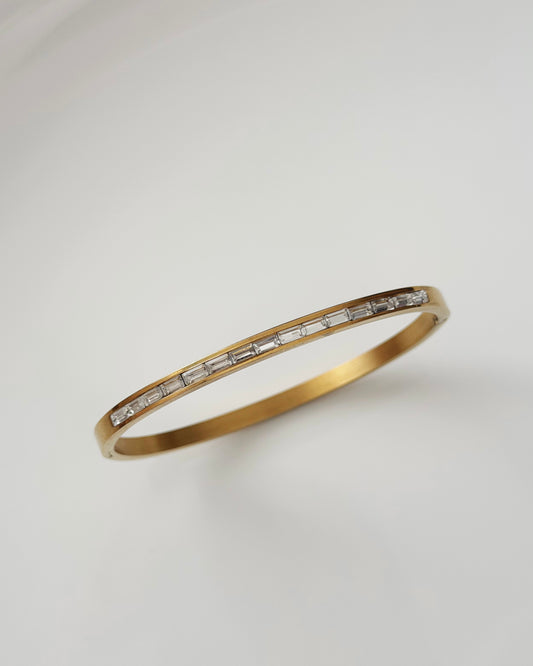 Stones static bracelet