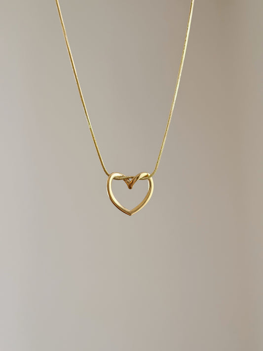 Heart fine necklace