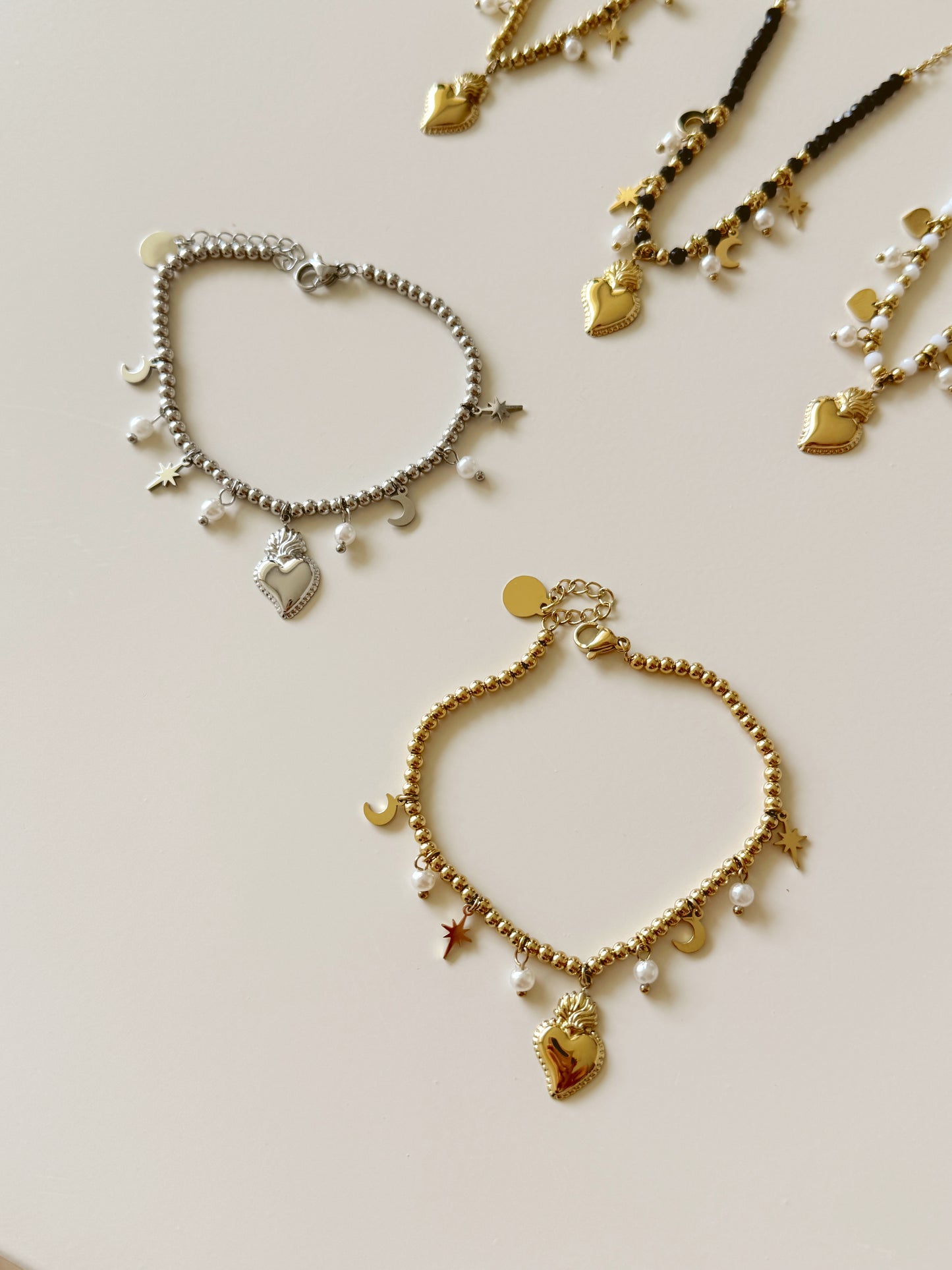 Pearly heart necklace & bracelets