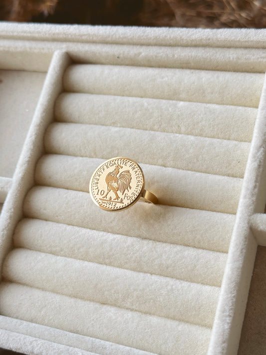 Rooster coin ring
