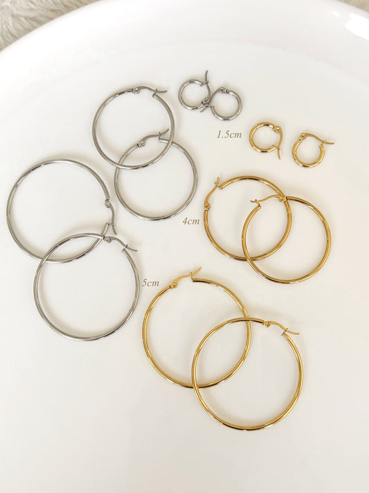 Simple hoops earrings
