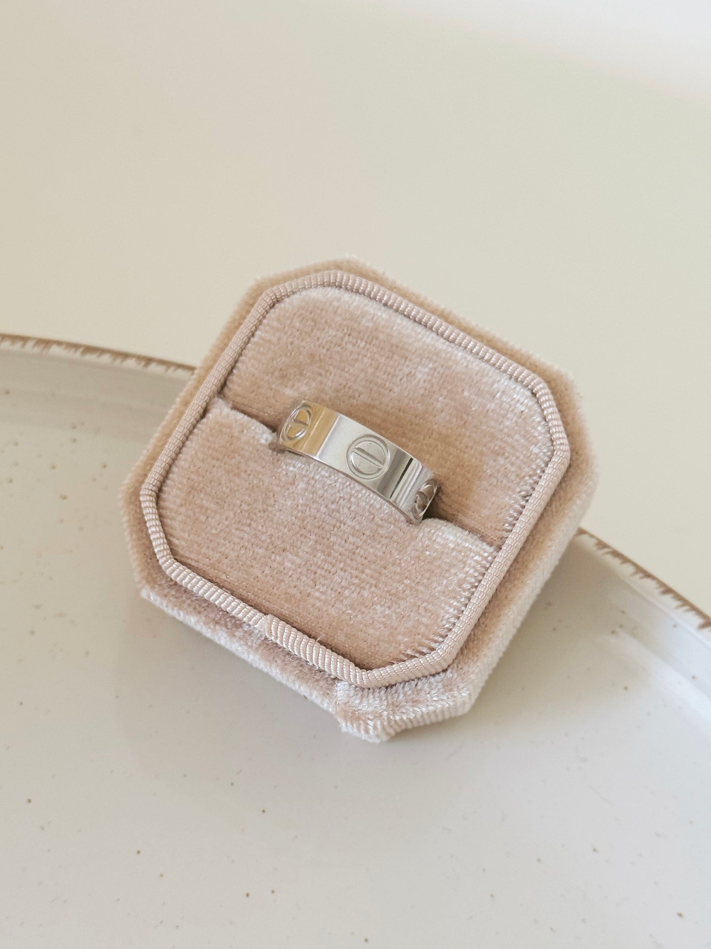 Cartier love ring ( silver thick )