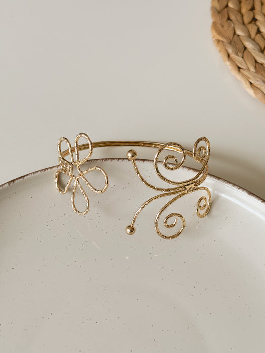 Butterfly and flower arm cuff ( gold )