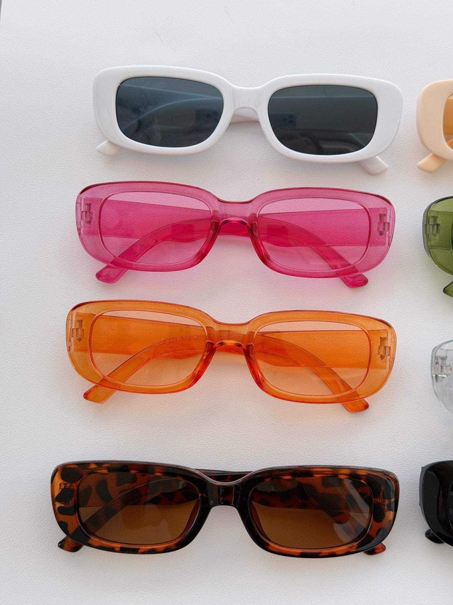 Classic style sunglasses