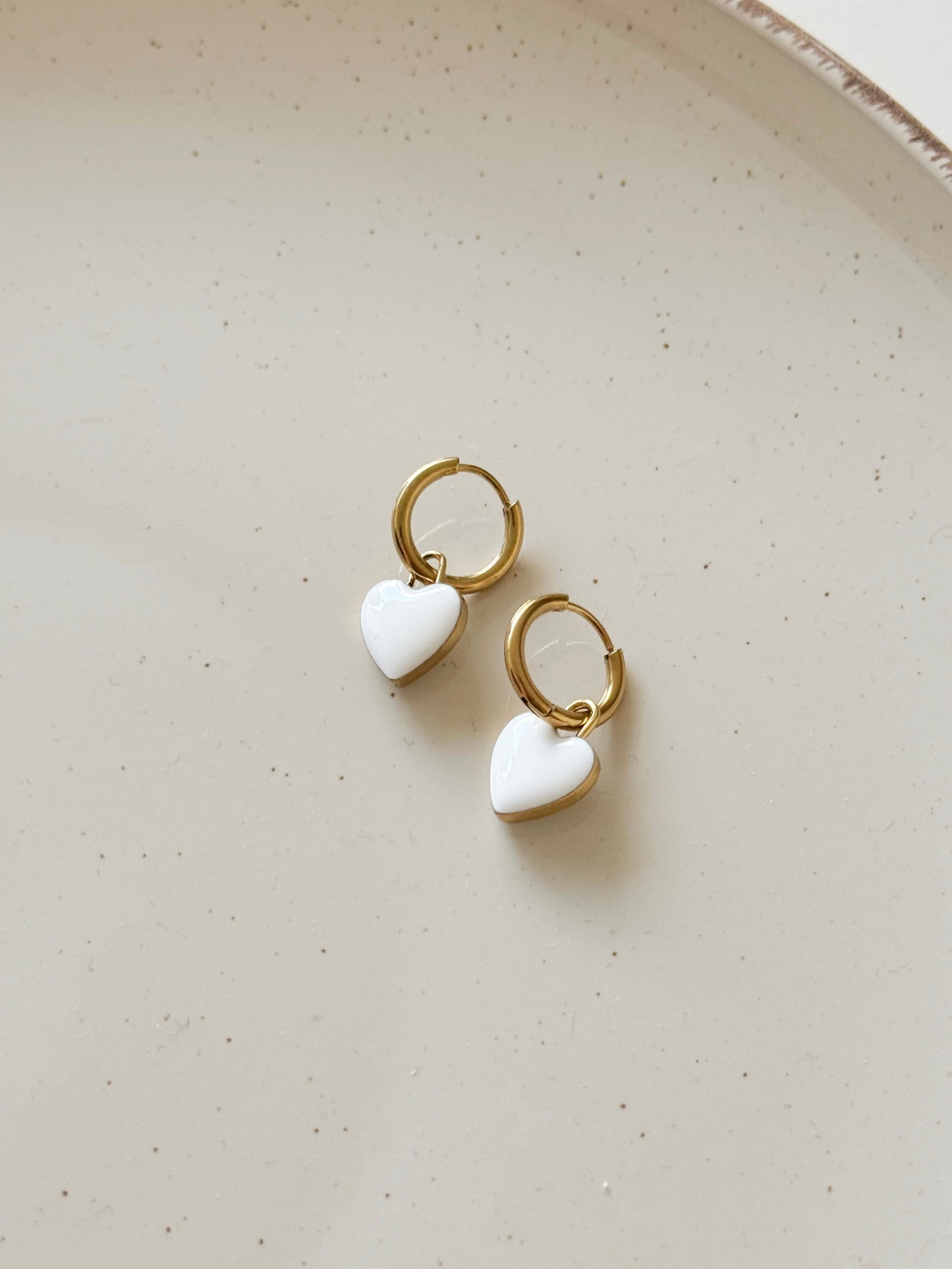 White heart hoops earrings