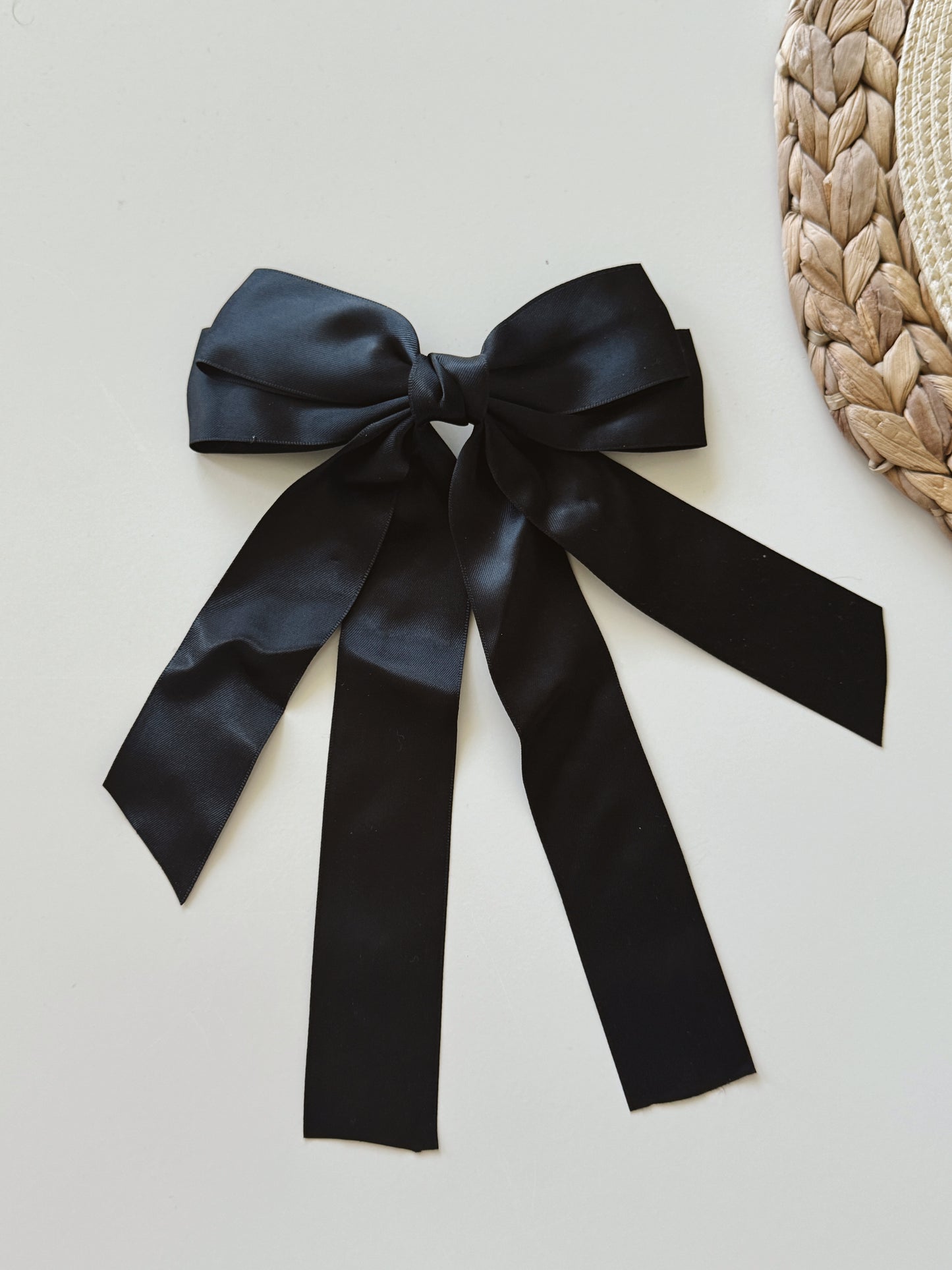 Black bow clips