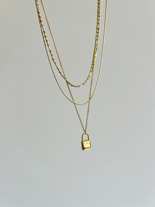 Triple lock necklace