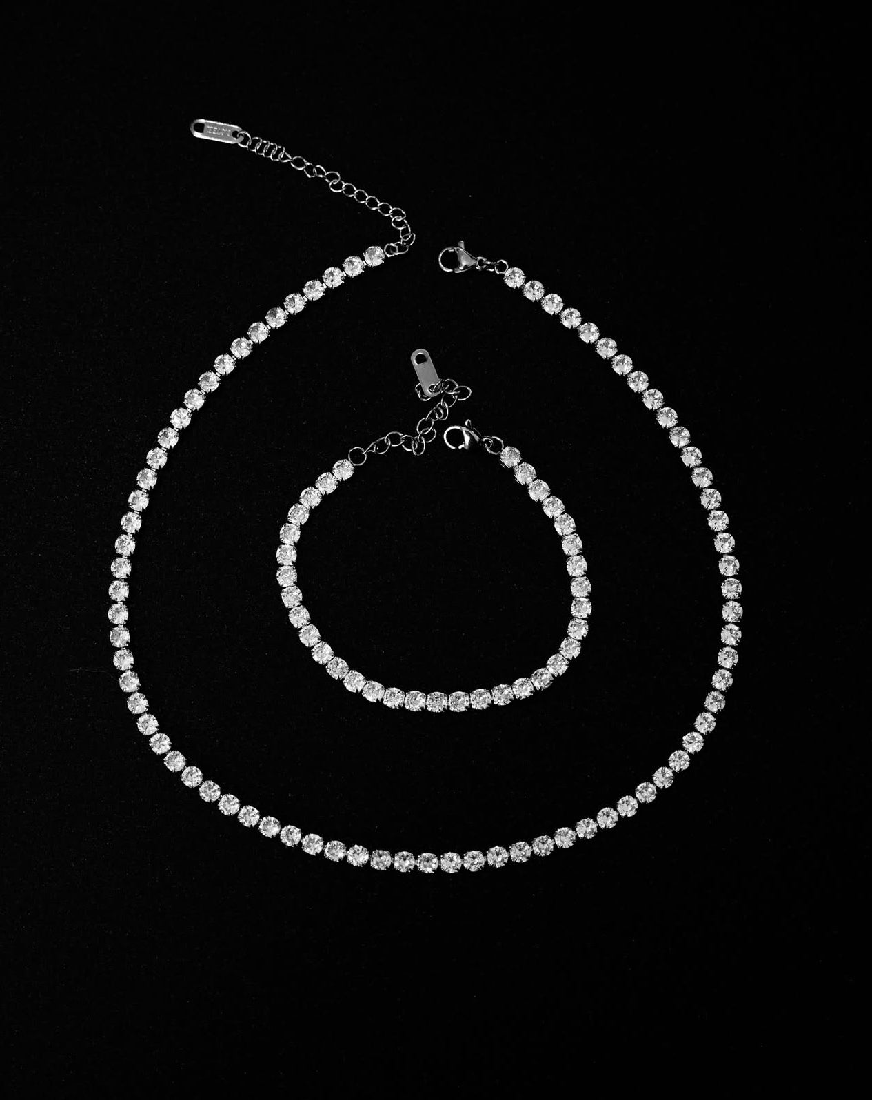 Tennis necklace & bracelet