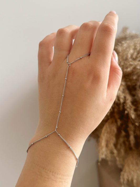 Hand chain silver