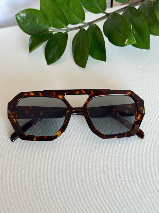 Leopard and blue bold sunglasses