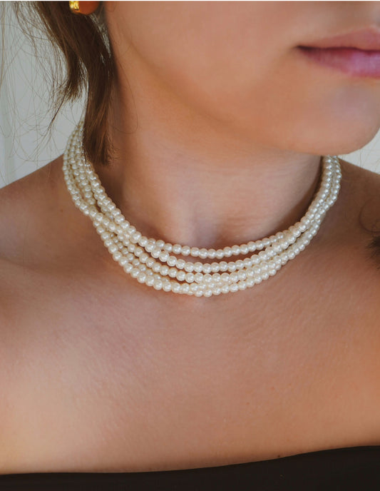 Twisty pearls necklace