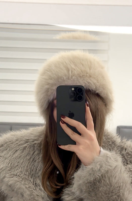 Russian hat (white)