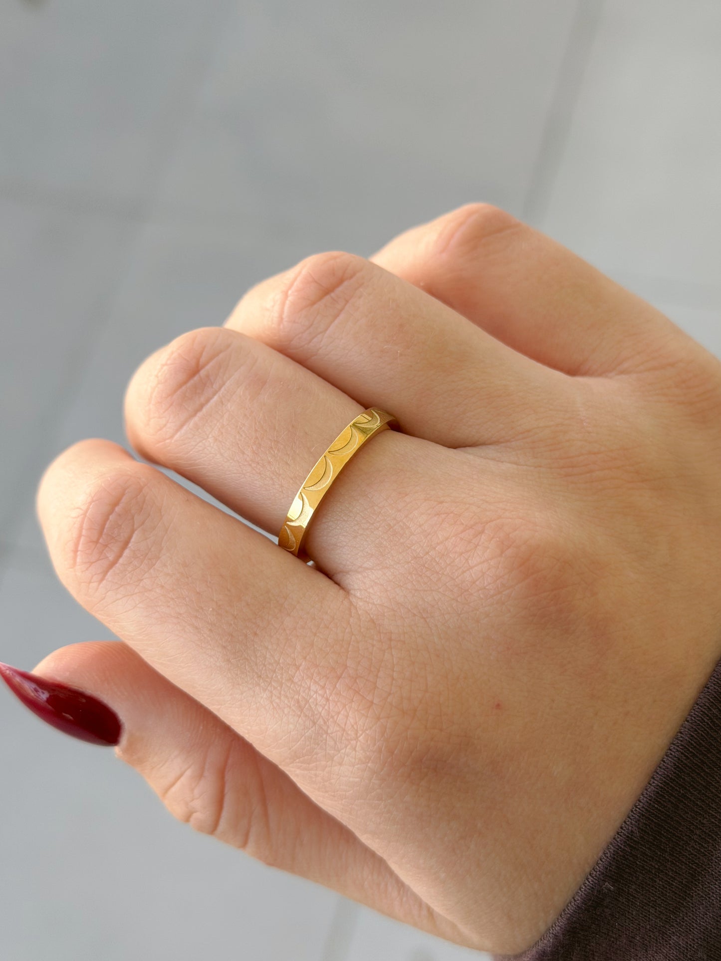 Simple moons ring