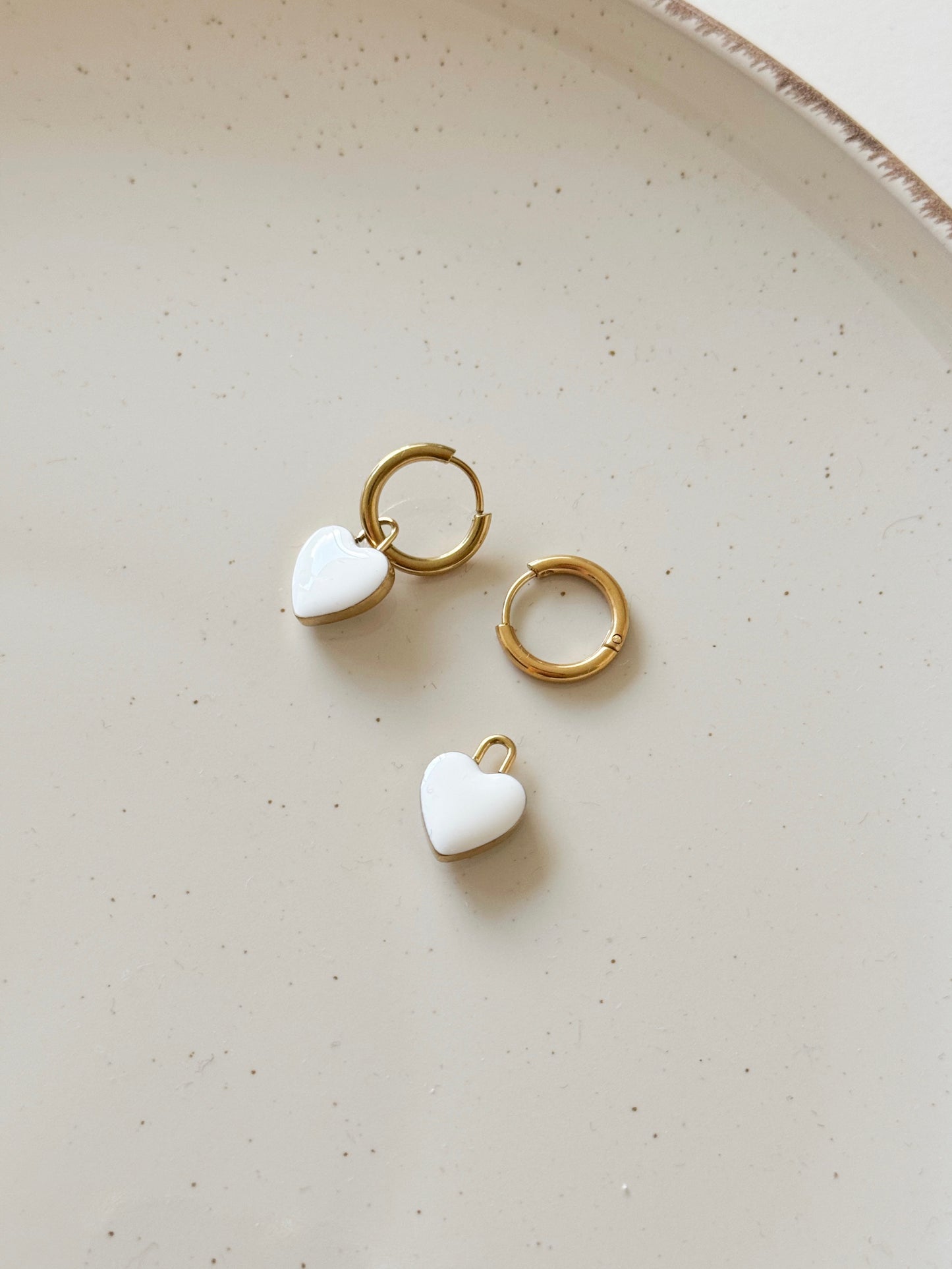 White heart hoops earrings