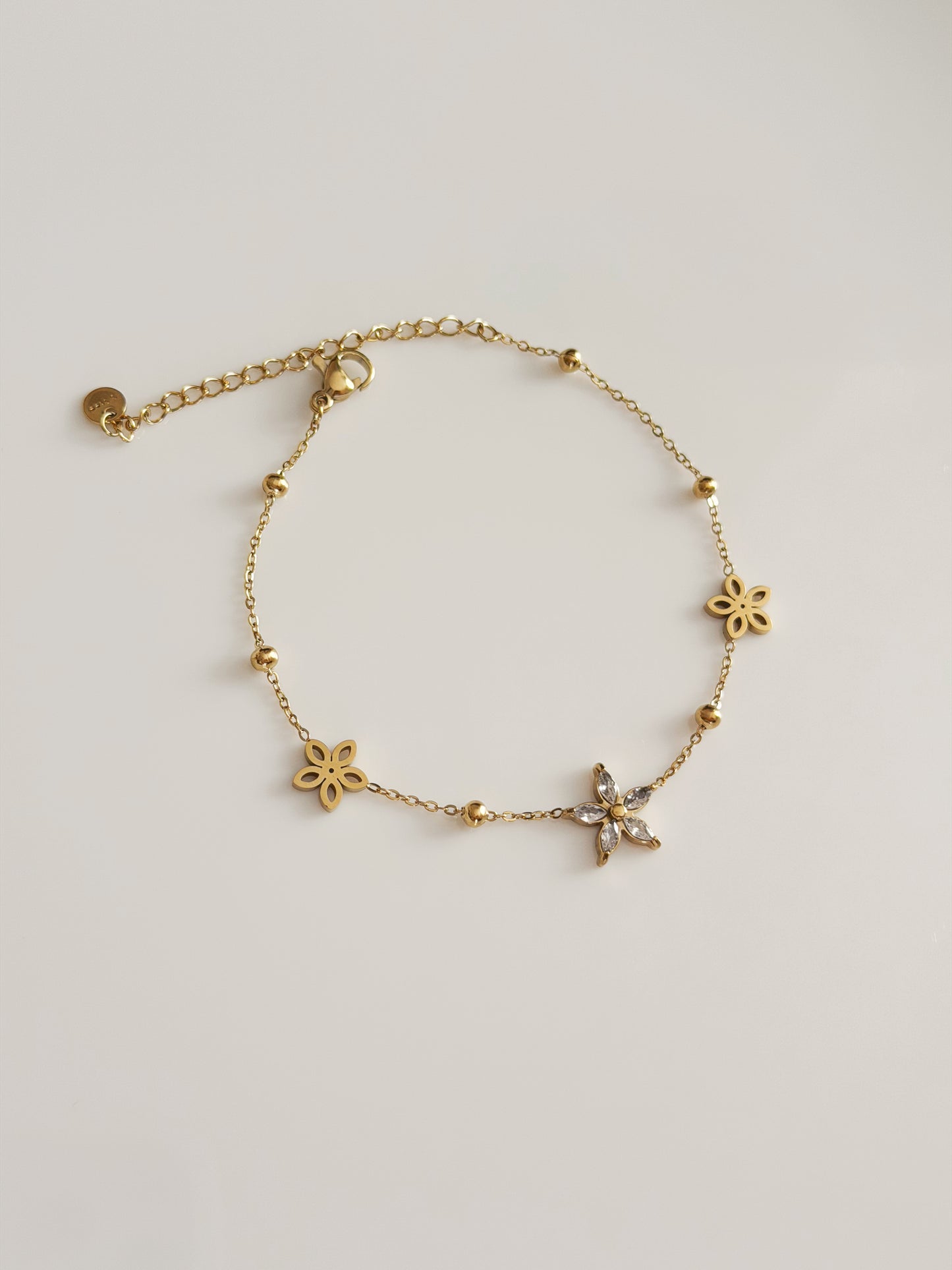 Flower bracelet