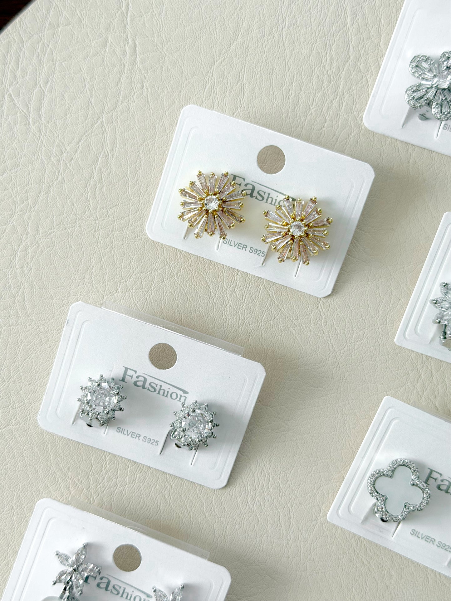 Clip on earrings (no piercing)
