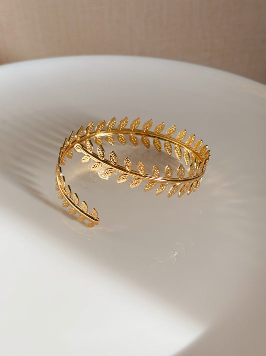 Leafs Arm cuff (gold)
