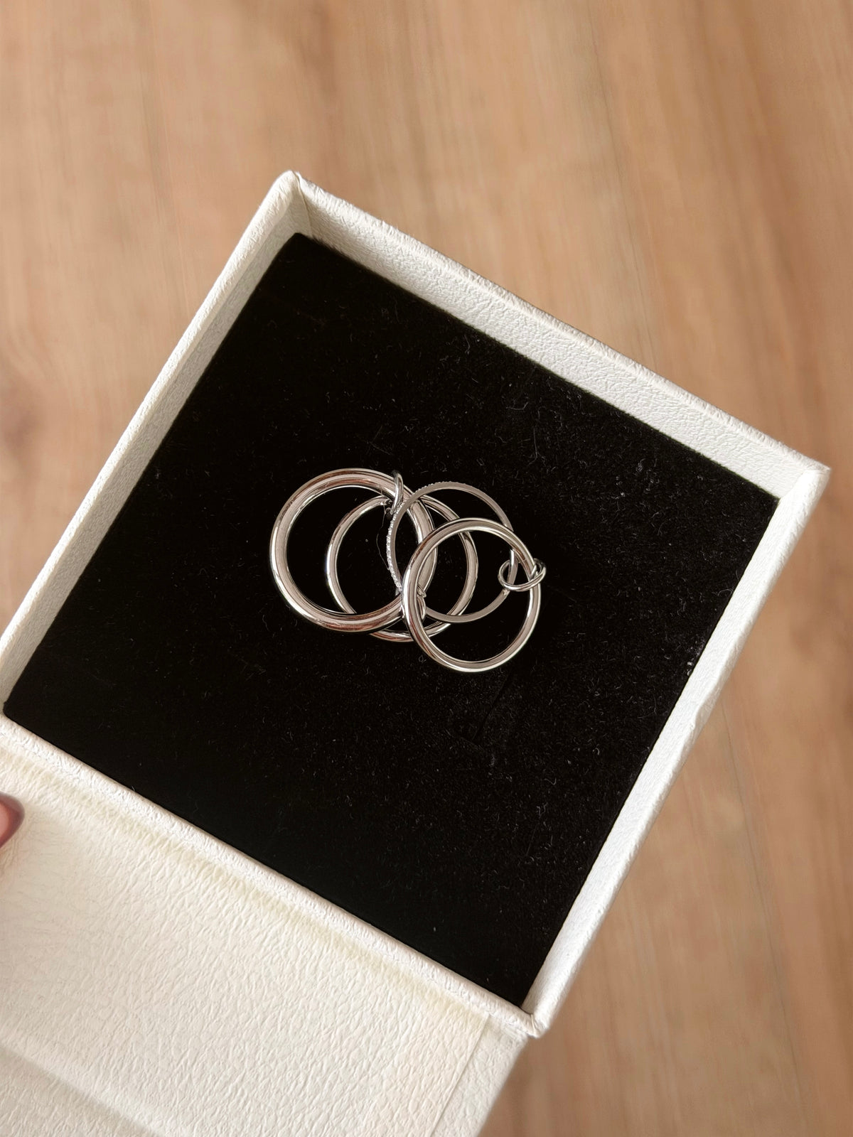 Silver 4 layered spinelli ring