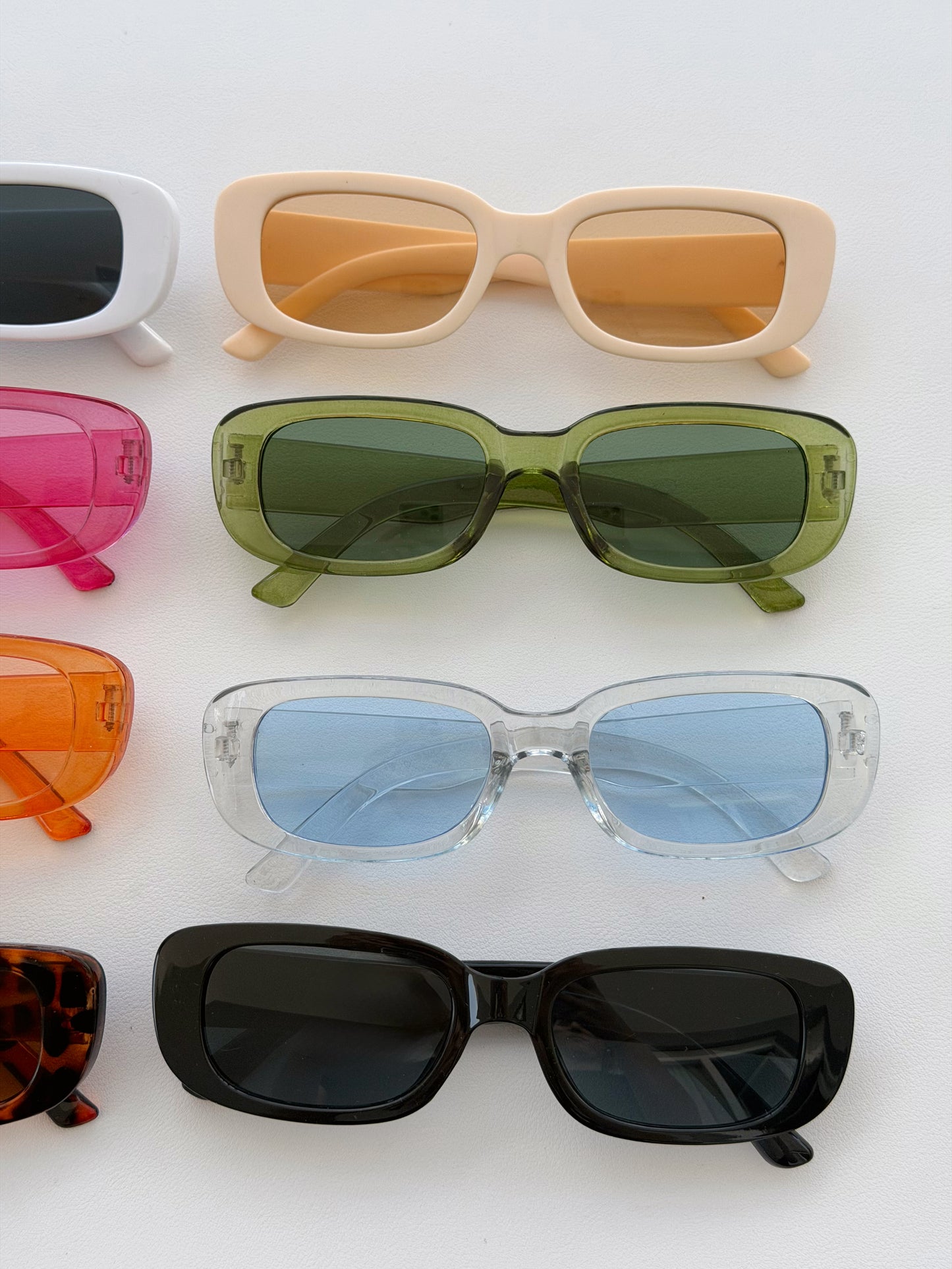 Classic style sunglasses