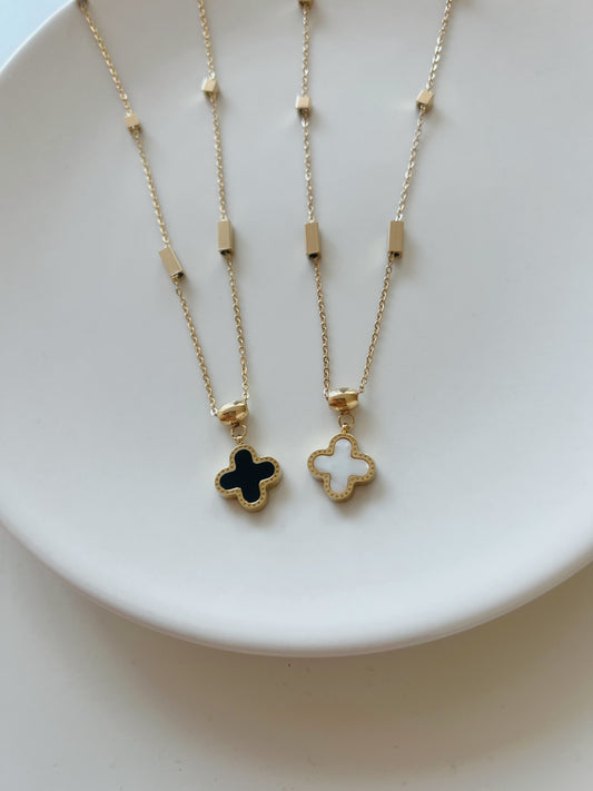 Van cleef necklace black & whitw