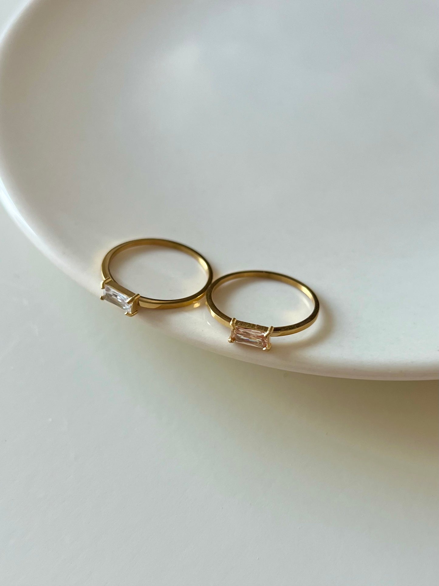 Minimal stone ring