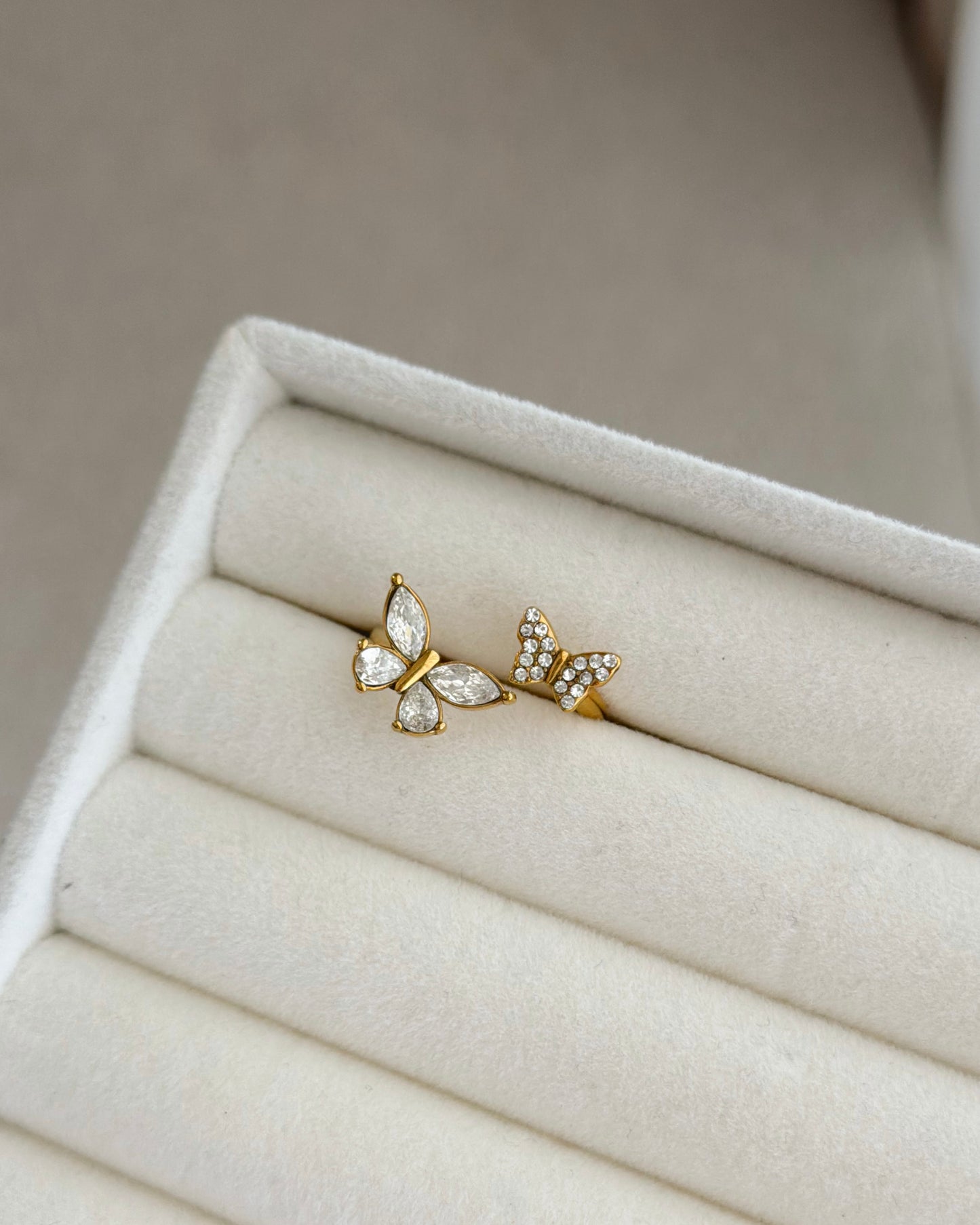 Double butterfly ring (one size)