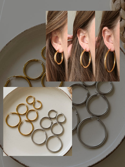 Hoops earrings