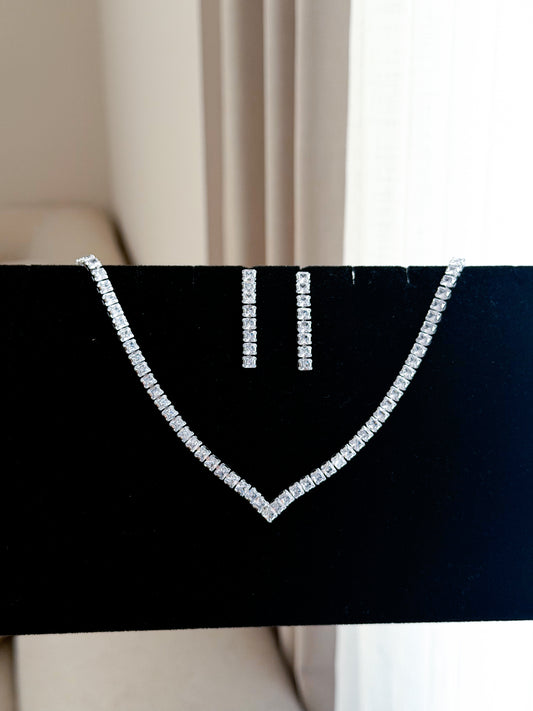Silver sparking tennis set