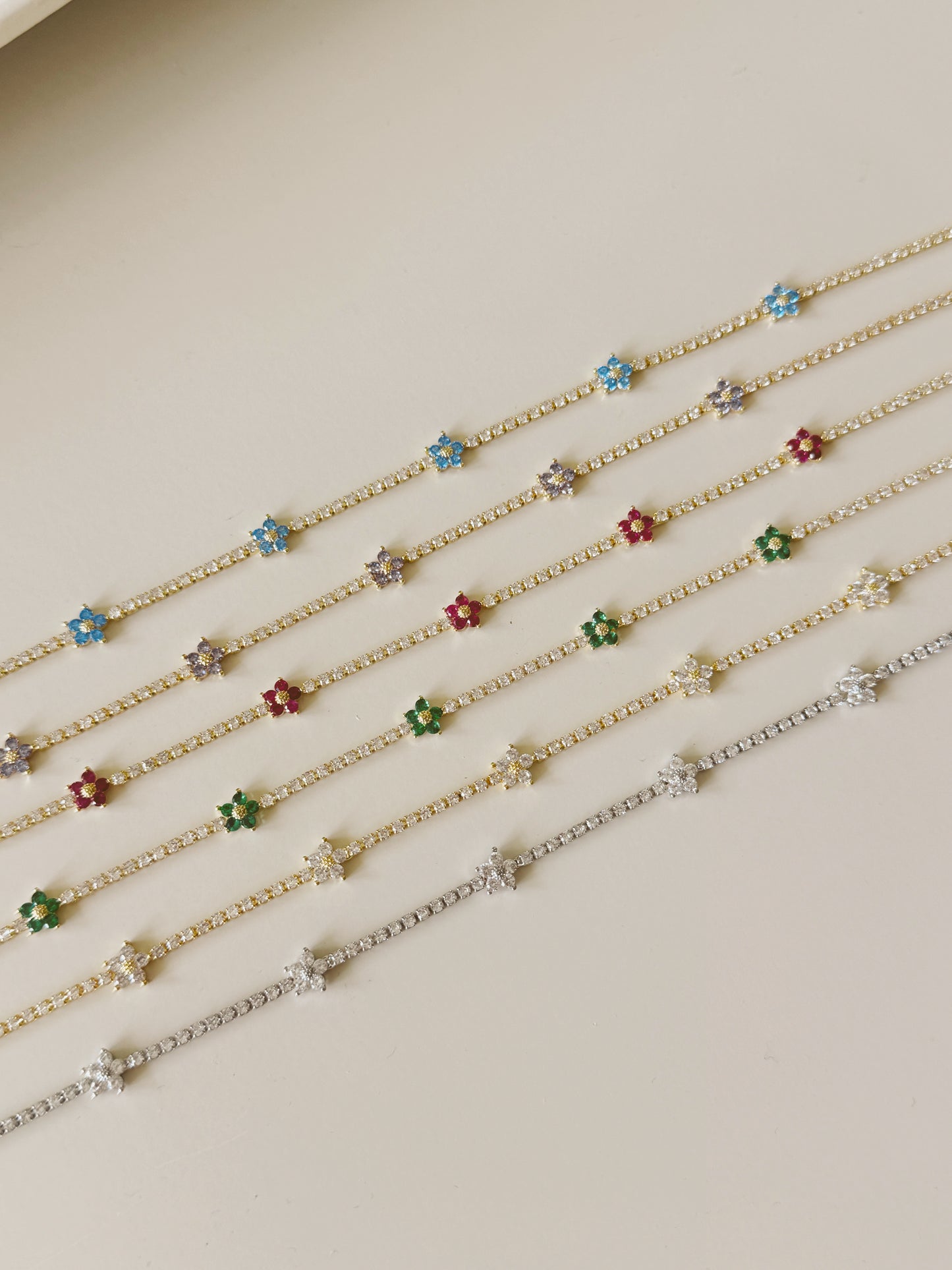 Tennis flower necklaces