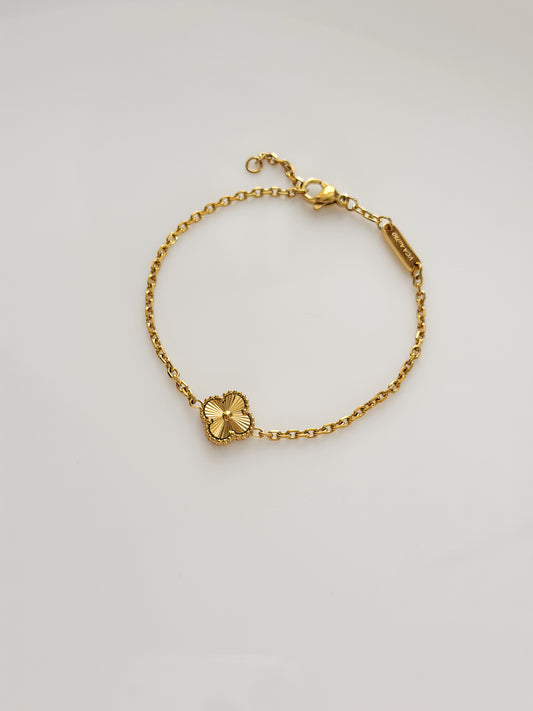 Van cleef gold bracelet