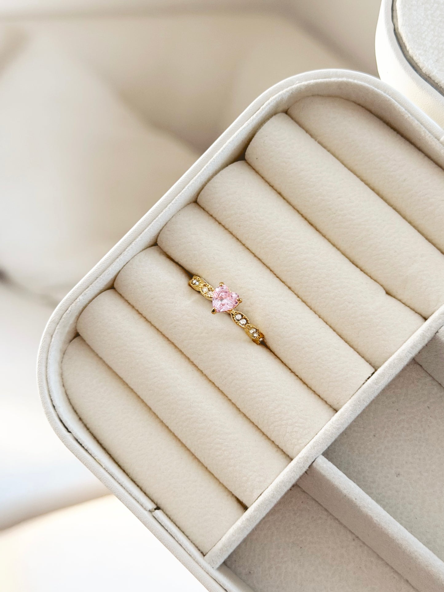 Pink heart band ring