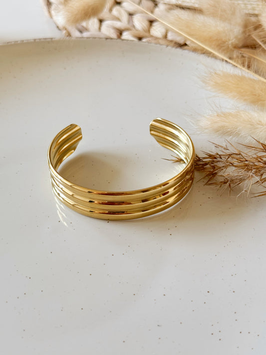 Hand cuff bracelet gold thin lines