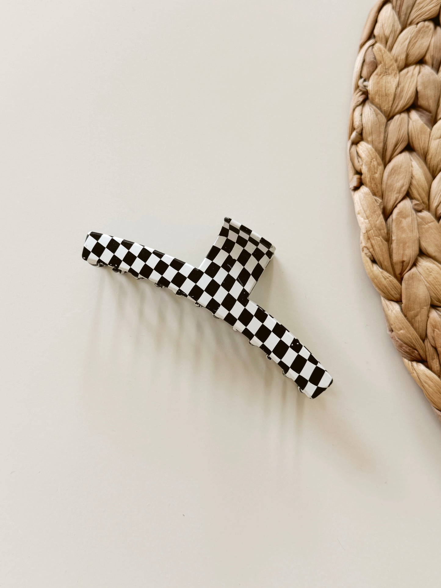 Black and white hair clip