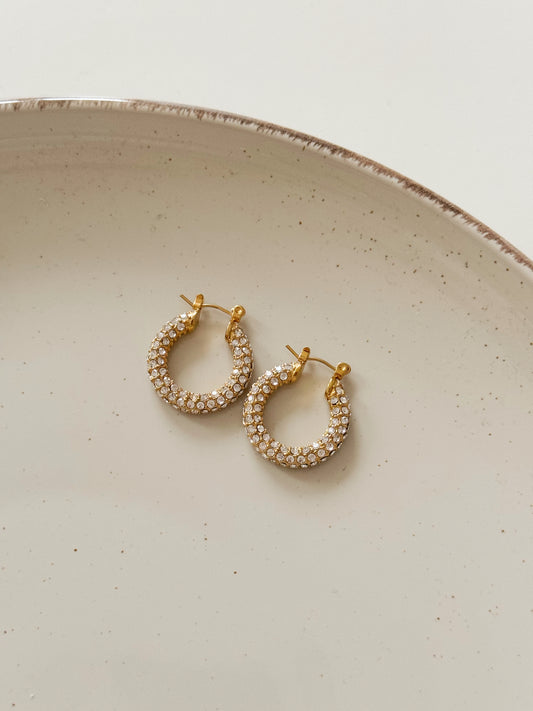 Shiny stone hoops earrings