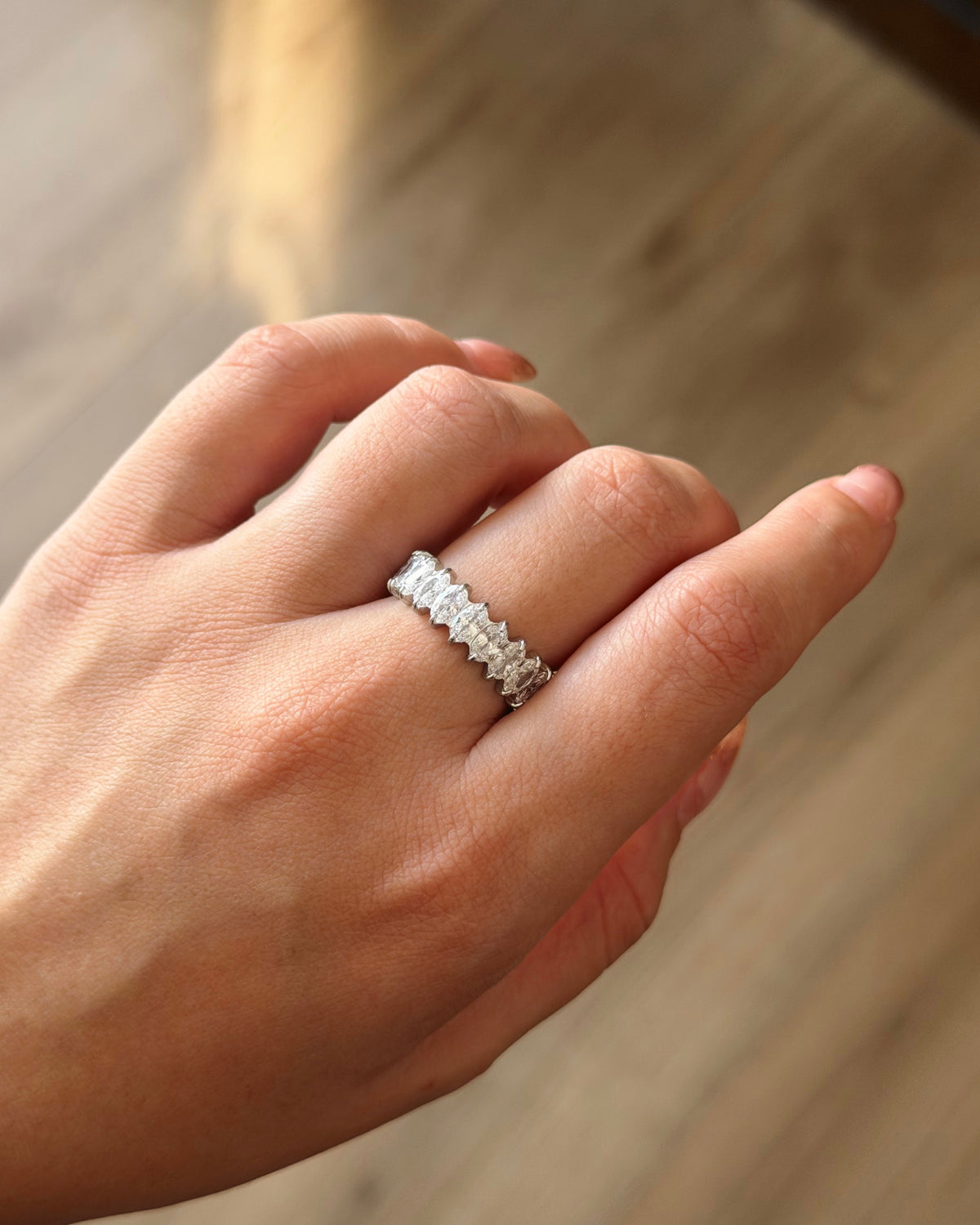 Shiny zircon tennis ring silver