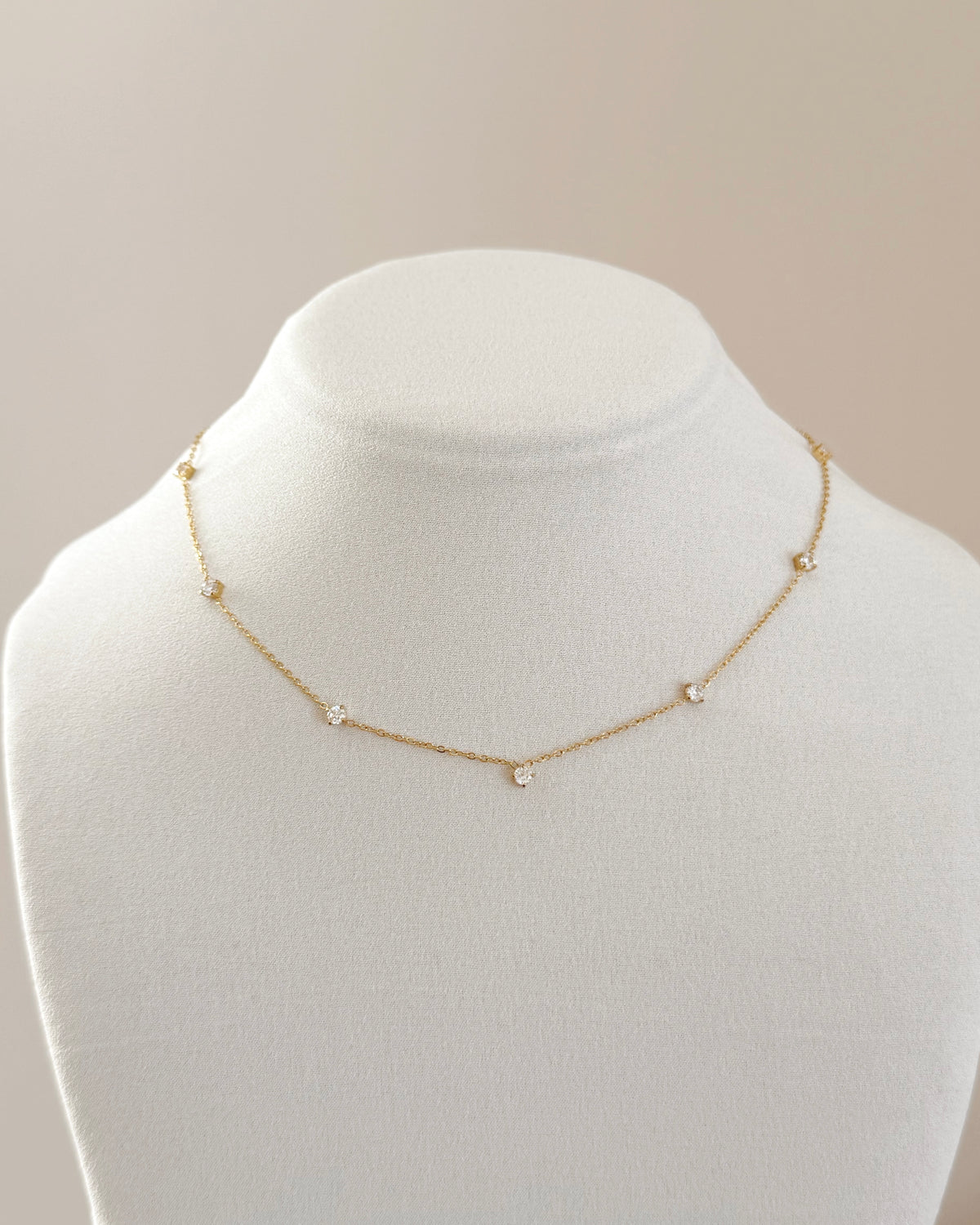Minimalist stones gold necklace