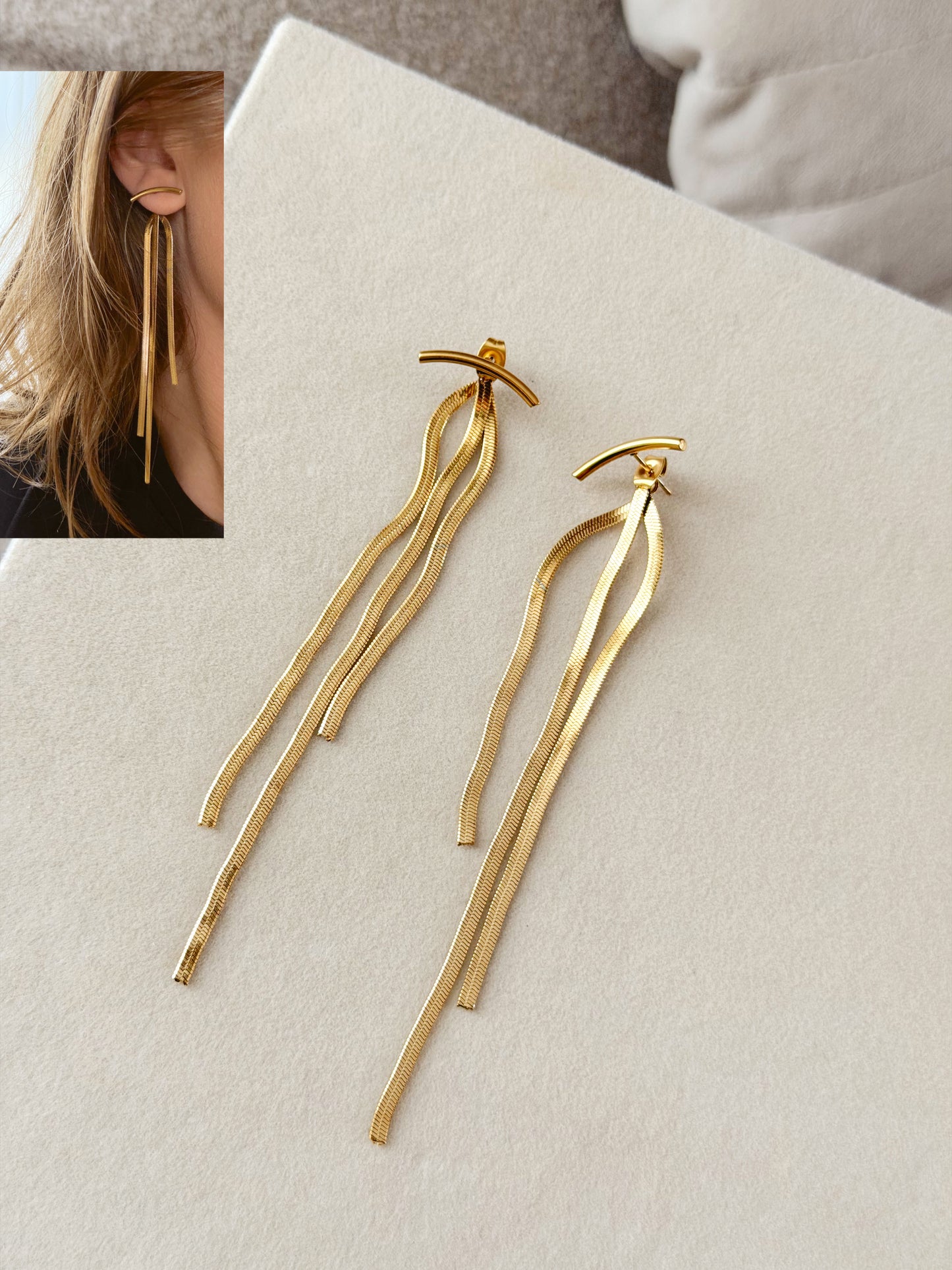Double part earrings