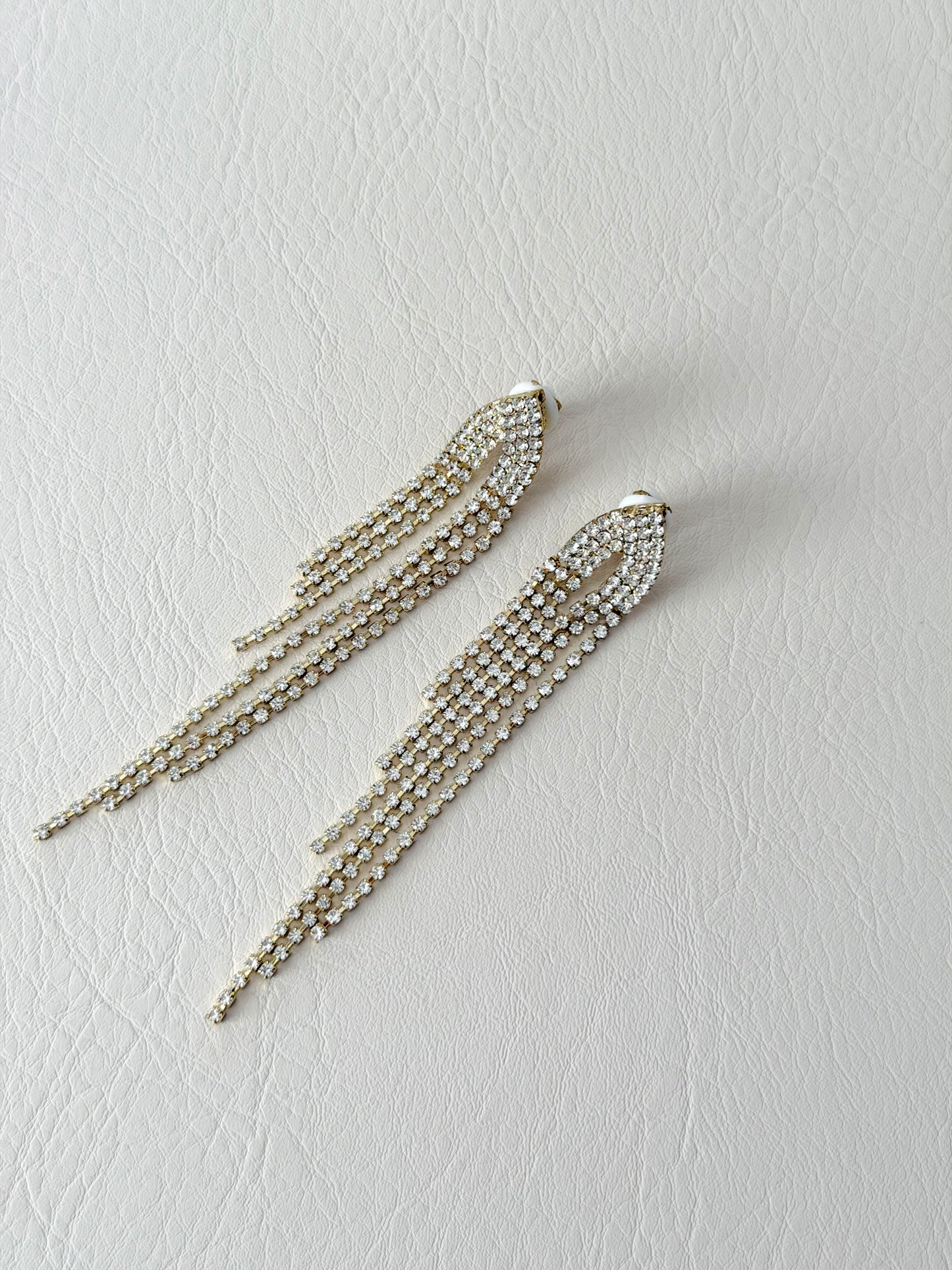 Clip on earrings (no piercing)
