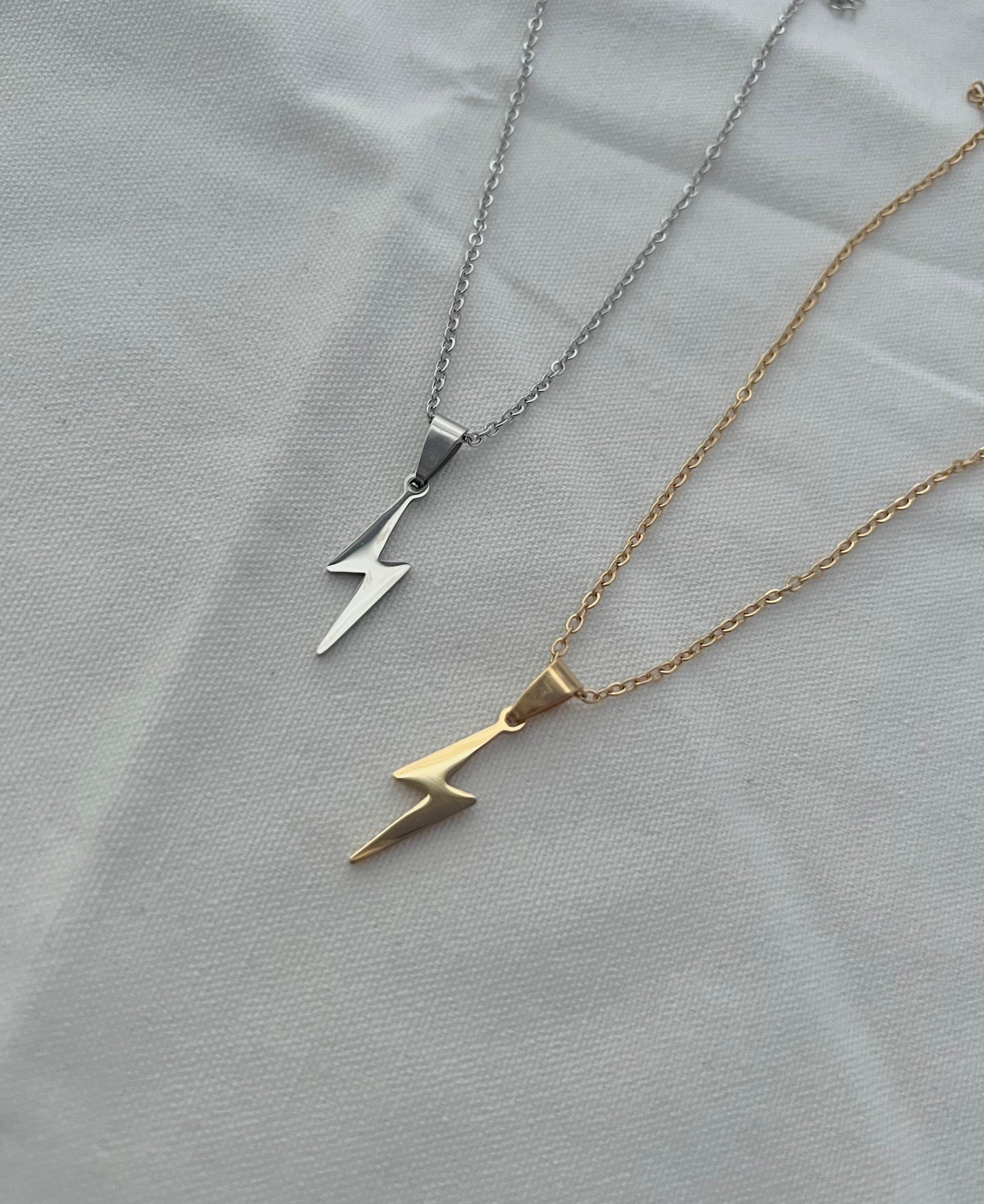 Unisex Thunder necklace